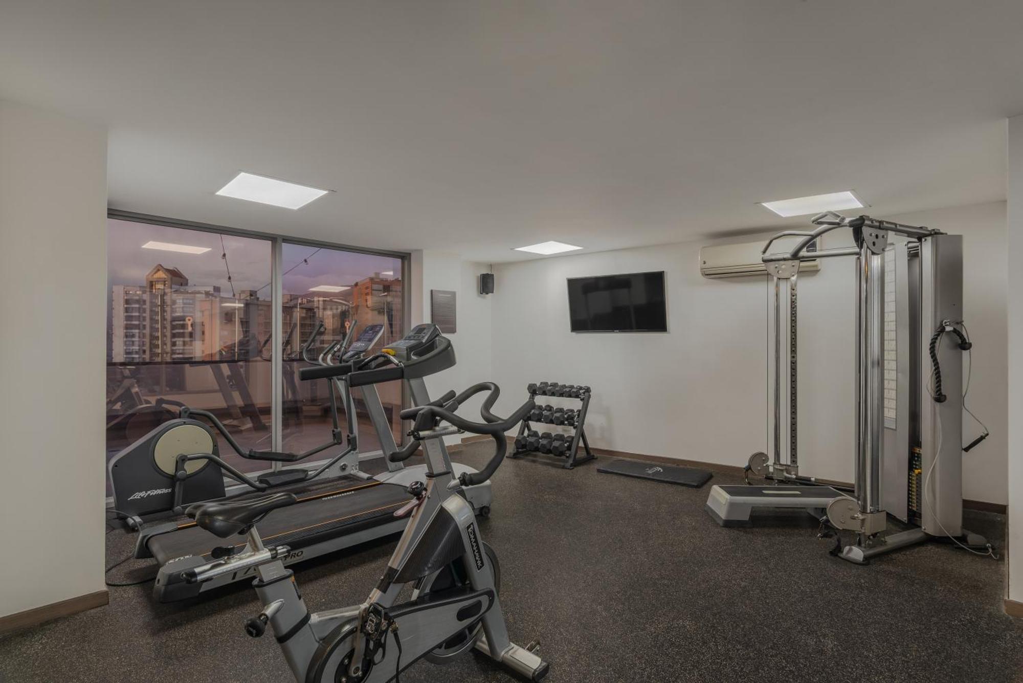 Sites Hotel Medellin Exterior photo The gym at the hotel